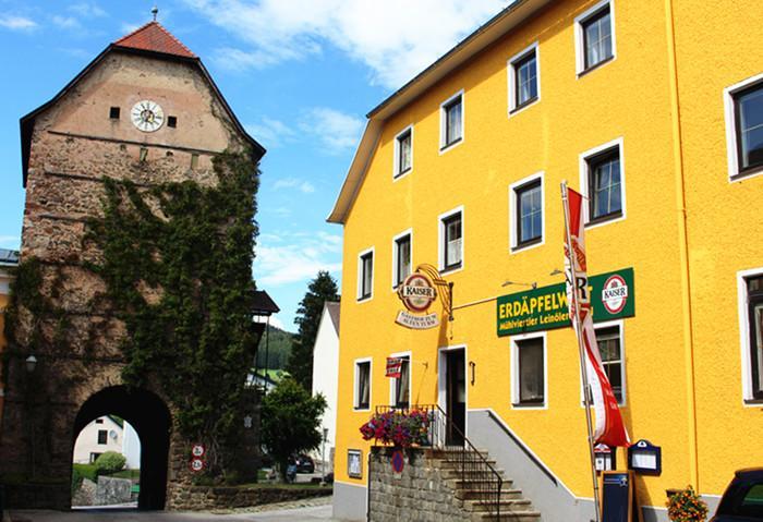Gasthof 'Zum Alten Turm' Haslach an der Mühl Exteriör bild